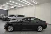 $32998 : BMW 3 Series 2023 330i 4dr S thumbnail