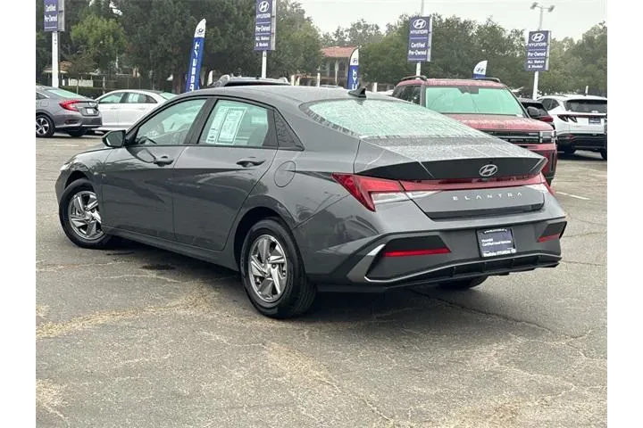 $18990 : Hyundai ELANTRA 2025 SE 4dr image 5