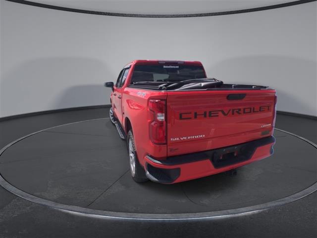 PRE-OWNED 2020 CHEVROLET SILV image 7
