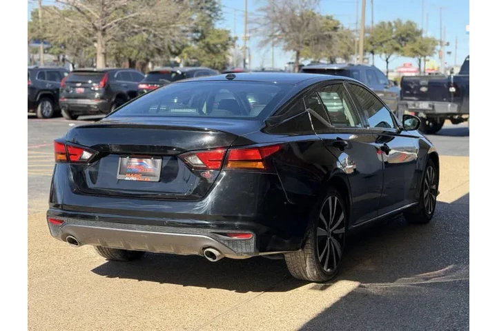 $17999 : 2021 Altima 2.5 SR image 9