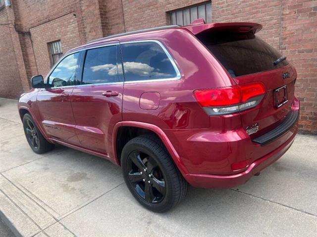 $12000 : 2015 Grand Cherokee Altitude image 4