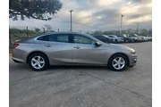 $16497 : Chevrolet Malibu 2022 LS 4dr thumbnail