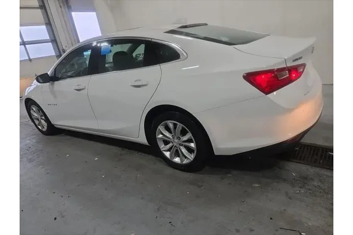 $16893 : Chevrolet Malibu 2024 LT 4dr image 3