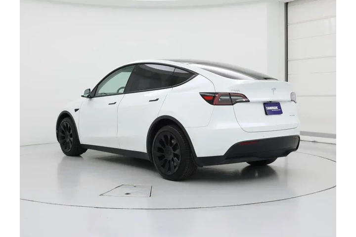 $28998 : Tesla Model Y 2021 AWD Long image 2