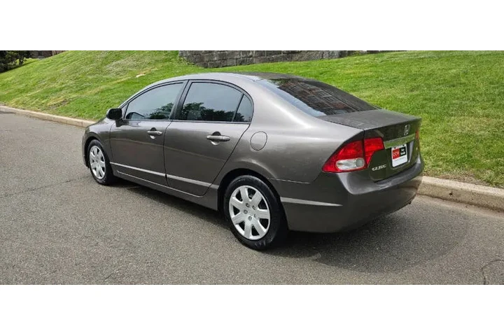 $7995 : 2009 Civic LX image 3