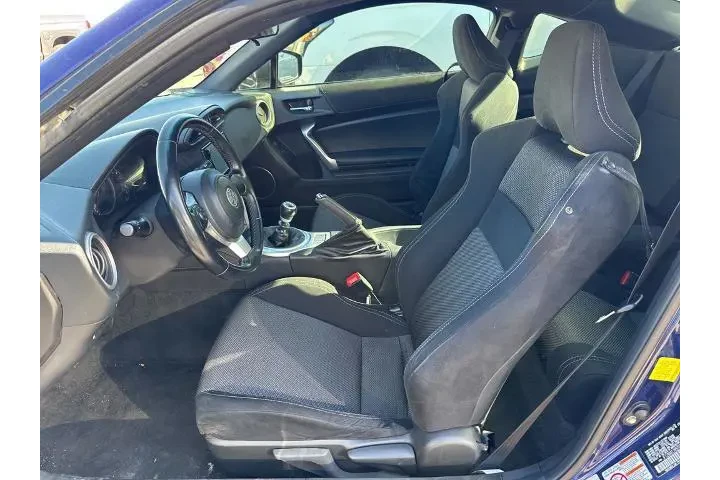 $20213 : Toyota 86 2017 2dr Coupe 6M image 7