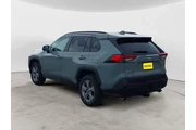 $29888 : Toyota RAV4 2023 AWD XLE 4dr thumbnail