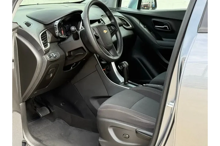 $13789 : Chevrolet Trax 2020 LS 4dr C image 6