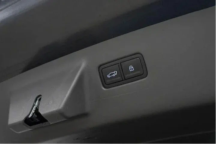 $29923 : Hyundai SANTA FE 2024 SEL 4d image 9