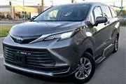 2022 Sienna LE 8-Passenger