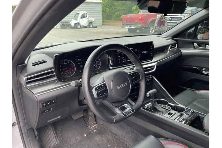 $28139 : Kia K5 2023 GT 4dr Sedan image 8