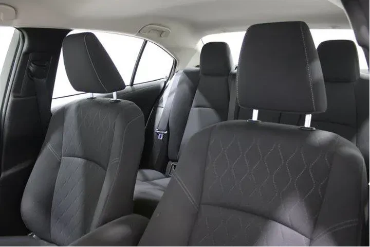 $21982 : Toyota Corolla 2023 LE 4dr S image 5