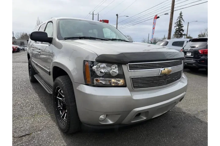 $10995 : 2007 Suburban LT image 3