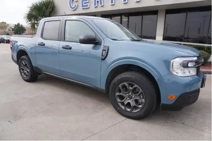 $27588 : Ford Maverick 2023 XLT 4dr S image 1