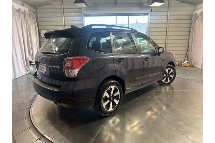$19999 : Subaru Forester 2018 AWD 2.5 image 5