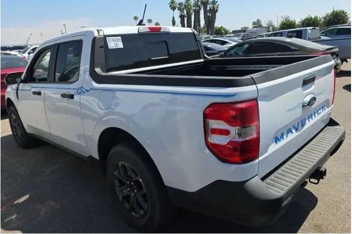 $26400 : Ford Maverick 2022 AWD XL 4d image 3