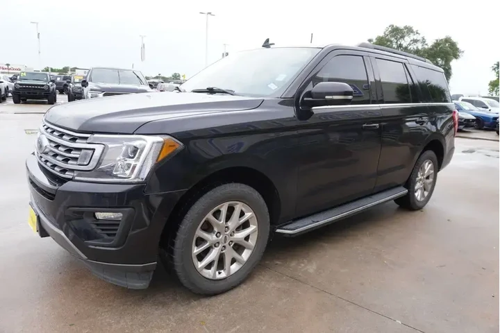 $31225 : Ford Expedition 2021 4x2 XLT image 3