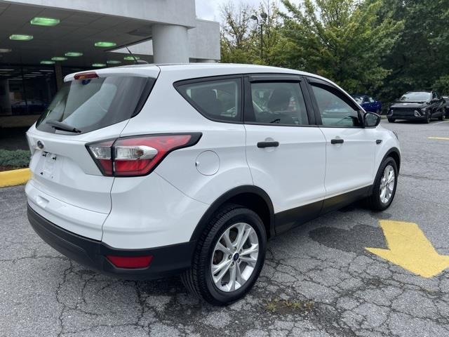 $12036 : PRE-OWNED 2018 FORD ESCAPE S image 3