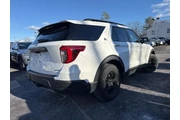 $33585 : Ford Explorer 2022 AWD Timbe thumbnail