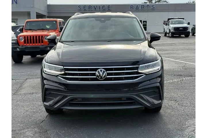 $21996 : Volkswagen Tiguan 2023 SE 4d image 9
