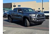 $31998 : Toyota Tacoma 2019 4x2 TRD S thumbnail