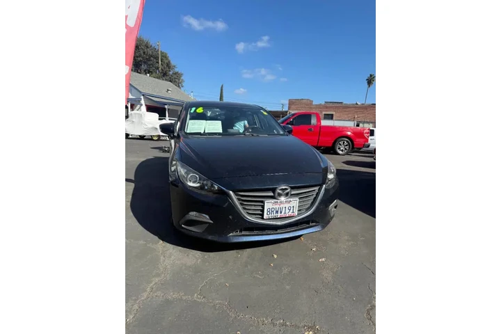 2016 MAZDA3 i Sport image 8