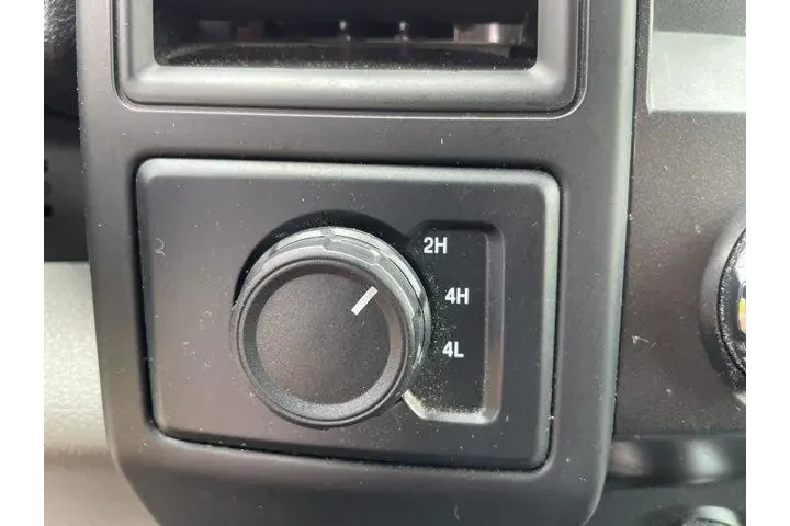 $26992 : Ford F-150 2019 4x4 XL 4dr S image 9