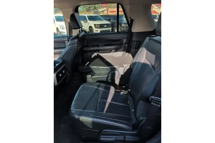 $36927 : Ford Expedition 2024 4x2 XLT image 9