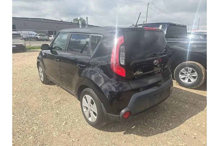 $10774 : Kia Soul 2016 4dr Crossover image 2