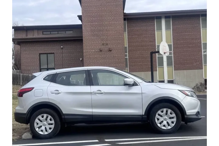 $9999 : 2019 Rogue Sport S image 6