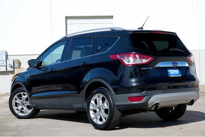 $9995 : 2014 Escape Titanium image 4