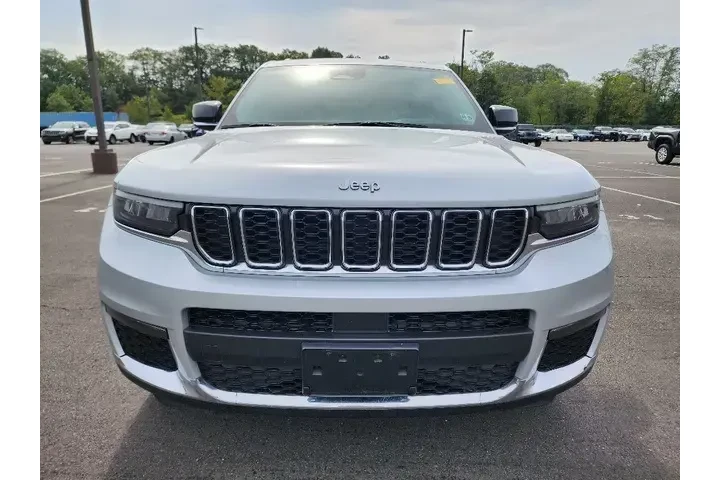 $26499 : Jeep Grand Cherokee L 2021 4 image 2