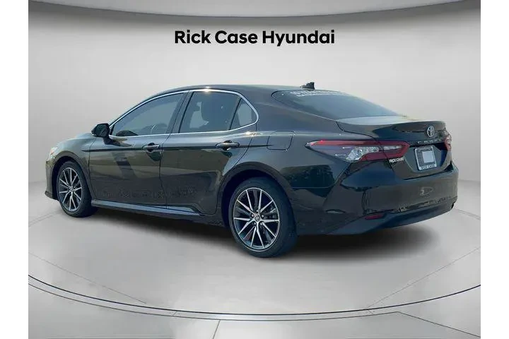 $25491 : Toyota Camry 2021 XLE 4dr Se image 6