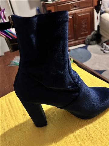 $15 : Botas hermosas image 3