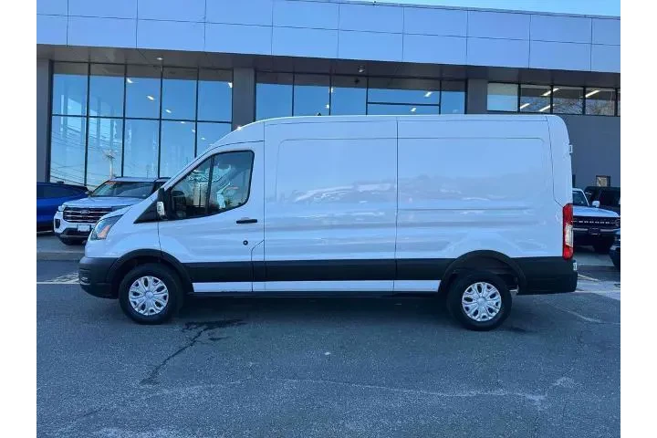 $36223 : Ford Transit 2023 250 3dr SW image 4