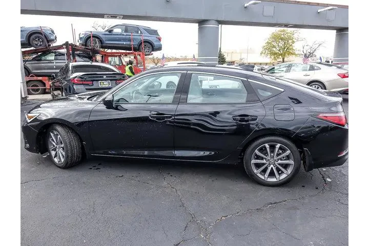 $29989 : Acura Integra 2024 4dr Liftb image 2