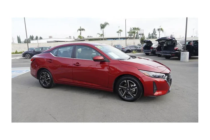 $18984 : 2024 Sentra SV image 4