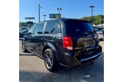 $5500 : 2017 Grand Caravan SXT thumbnail