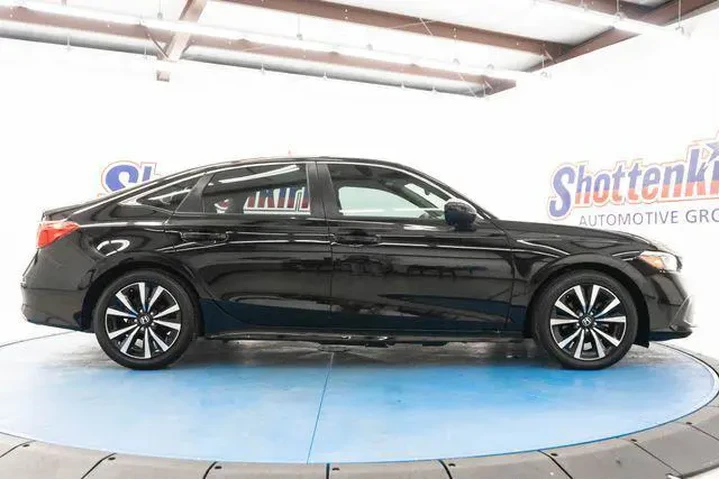 $28540 : Honda Civic 2023 EX 4dr Seda image 10