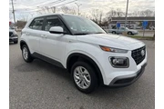 $19977 : Hyundai VENUE 2025 SE 4dr Cr thumbnail