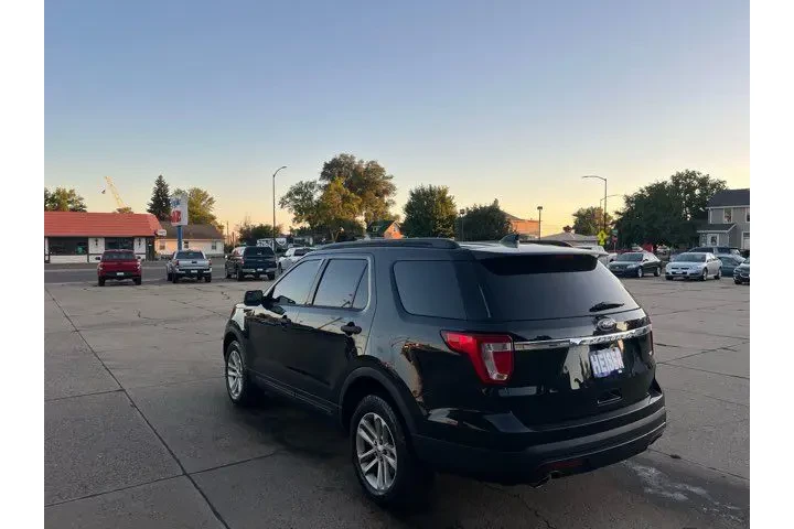 $14995 : 2016 Explorer ONLY 60,000 Mil image 6