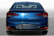 $10206 : Hyundai ELANTRA 2020 SEL 4dr thumbnail