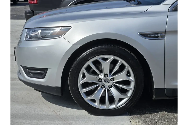 $12200 : Ford Taurus 2017 Limited 4dr image 8