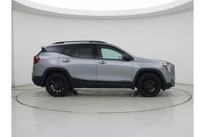 $25998 : GMC Terrain 2023 AWD SLT 4dr image 7