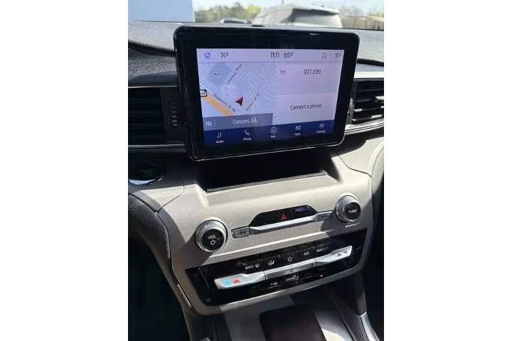 $29164 : Ford Explorer 2022 AWD XLT 4 image 4