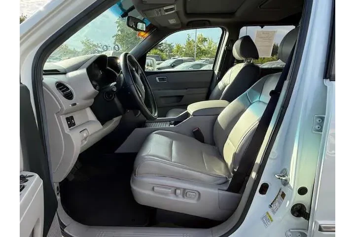 $9100 : Honda Pilot 2013 4x4 Touring image 10