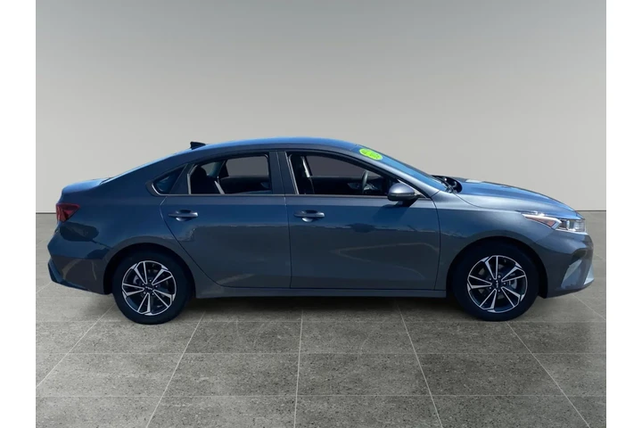 $23993 : Kia Forte 2024 image 6