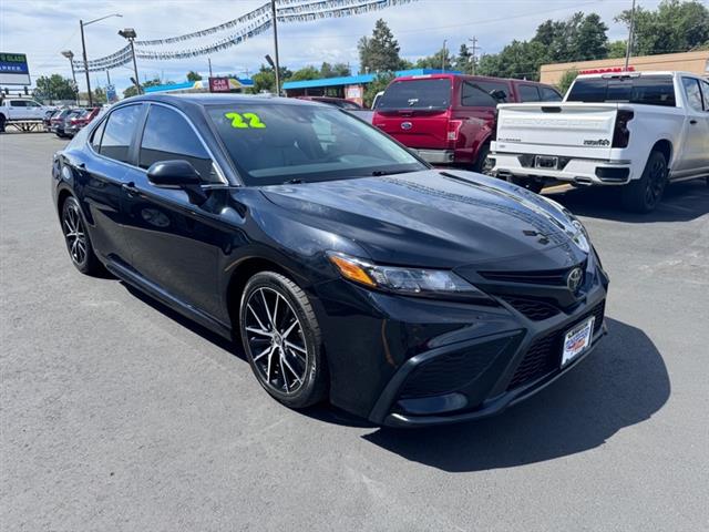 $27299 : 2022 Camry SE Auto (Natl) image 3