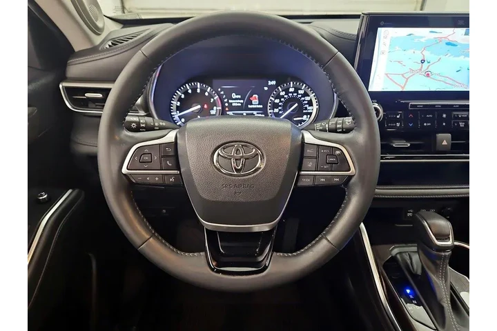 $39998 : Toyota Highlander 2022 AWD P image 10