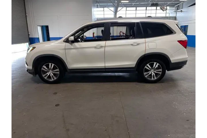 $18951 : Honda Pilot 2016 AWD EX-L 4d image 6